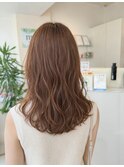 透明感ベージュブラウン×ミディアムレイヤー