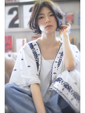 ロイジー(roijir) 【roijir 表参道】大人センターパート×くびれショート