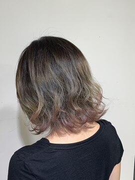 アズール 草加(azule) ピンクの裾カラー