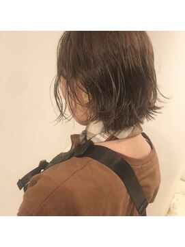 エル(EL by green) [ＡＫＩＫＯ]アッシュべージュ×ショート0112327997