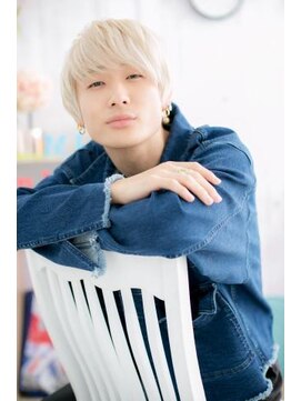 ミック ヘアアンドメイク アップ 駒込店(miq Hair&Make up) ホワイトアッシュサイドグラデーションクールショートa1