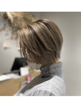 アヴァンス 京橋店(AVANCE) シャドウルーツ×ショートヘア