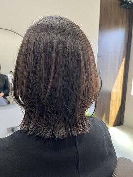 エクリュ(ecru) しばれるボブスタイル