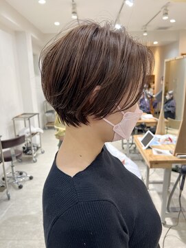 ヘアデザイン ソラ(Sola) 襟足すっきり丸みショート×ハイトーンブラウン