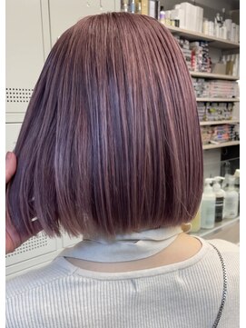 ヴァーディ オモテサンドウ(Vardy omotesando) ピンクボブ・ダブルカラー・ケアブリーチ・ハイトーン・ヘアケア