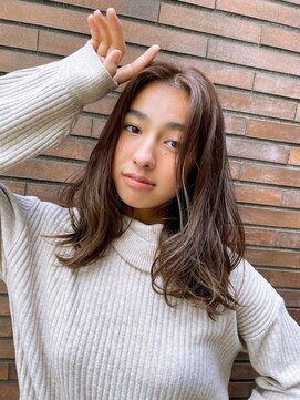 ヴァージ(Verge) レイヤーカット/ウェーブパーマ/前髪/こなれミディ[代官山駅]