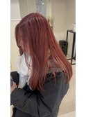 ピンクベージュ