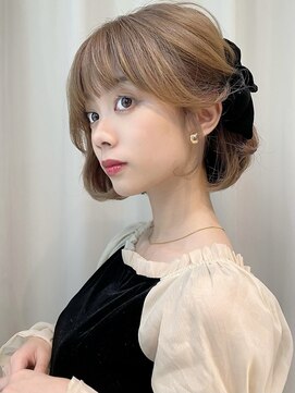 ジーナ セントラル銀座(Zina) 耳にかけても、結んでもおしゃれにきまる顔まわりカット