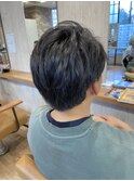 収まりの良いツーブロックデザイン!