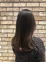 ルッソ チアロ(Lusso chiaro)&nbsp;くすみベージュ×艶髪×レイヤーカット