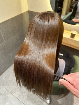 セントラル 三宮店(central) 【神戸三宮】うる艶ストレート美髪カラー髪質改善トリートメント
