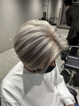 テクト バイアッシュ 吉祥寺店(Tect by Ash) センターパートメンズボブメンズブリーチホワイトシルバーカラー