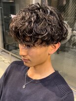 マグカーネバイフィフス オカヤ(Mag KANE by fifth okaya) 岡谷波巻きパーマツイストスパイラルパーマシャドウパーマ30代