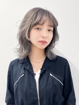 イーノ(ENO)&nbsp;大人くびれ×透明感グレージュハイライト