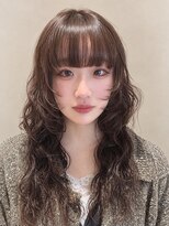 シアン 栄店(CYAN.)&nbsp;ブリー履歴にロングウェーブパーマと顔まわりレイヤー