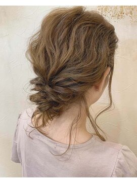 ヘアーデザイン ルシア(Hair Design Lucia) 抜け感　大人かわいいお呼ばれアレンジ