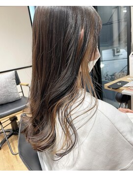 リアントウキョウ(Lian.Tokyo) 暗髪ニュアンスカラーシルキーベージュインナーカラー