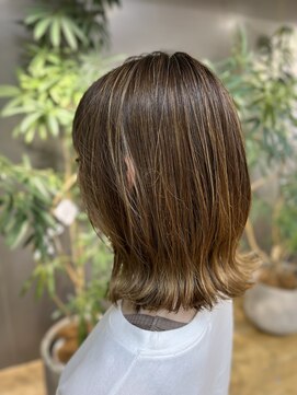 アパルトメント ジェシカ(l'appartement de Jessica) 外はねくびれ美髪