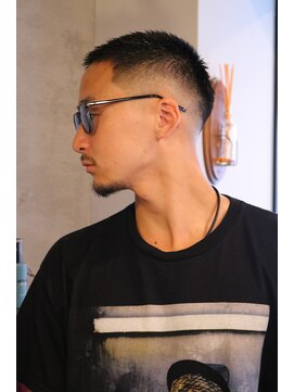 ザ バーバー ルイス(THE BARBER LUI'S) skin fade