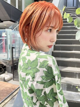 ヌード(NUDE) NUDEオレンジハイトーンカラー 前下がりボブ 大人ショートボブ