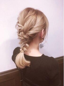 サファイア(SAPPHIRE) 太編みまとめアレンジでどんなシュチュエーションもＧＯＯD(^o^)