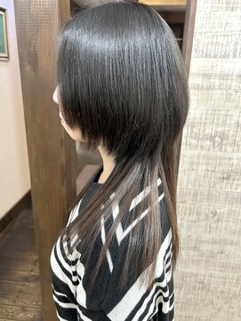 ララ(LALA) ロングレイヤー、レイヤーカット、ナチュラルロング