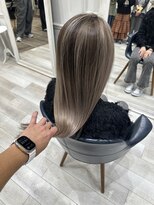 カラ ヘアーサロン(Kala Hair Salon)&nbsp;ハイライトバレイヤージュダブルカラーケアブリーチ20代30代