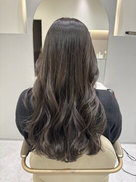 エレノア アネックス銀座(Eleanor) どんな色落ちからでもできる透明感オリーブグレージュ