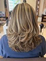 ヘアリゾート粋 ティガ 池袋店(tiga)&nbsp;艶髪ウェーブ/ハイライト/ライトベージュ/レイヤーカット