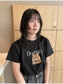 顔まわりレイヤー × ミディアムウルフ