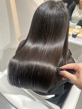 レヴァ(LEVA) 髪質改善トリートメントで艶髪へ