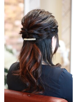 ラ・メール(La Mer) ハーフアップ