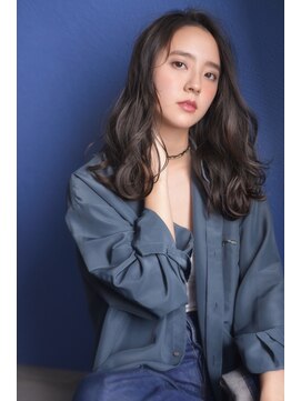 ラべリー 池袋(LOVELEY) アッシュグレージュ ハイライト 【 池袋 】