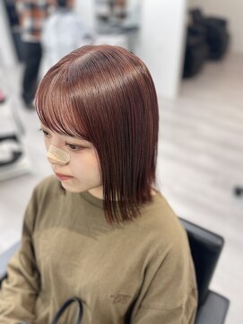 ミステル(MISTEL) ピンクブラウン　切りっぱなしボブ