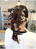 20代ヘアアレンジお呼ばれスタイル玉ねぎヘア×リボンアレンジ