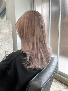 エイル(aell) ピンクベージュ