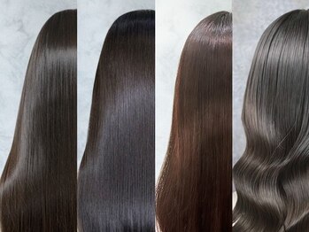 ロカフェローズ 横浜 桜木町(LOCA FELLOWS)の写真/髪のダメージを抑えながら、自然なストレートヘアを実現！クセを抑えて、指通りの良いストレートヘアに♪