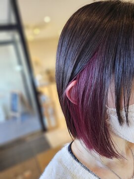 ビフィーノ イーリス 川西店(bifino iris) magentaインナーカラー切りっぱなしボブ