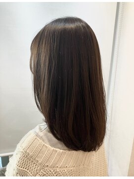 プラスワン 自由が丘(+ONE) 【+ONE自由が丘】ミディアムボブ×ダークブラウン