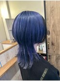ウルフカット×ネイビーカラー