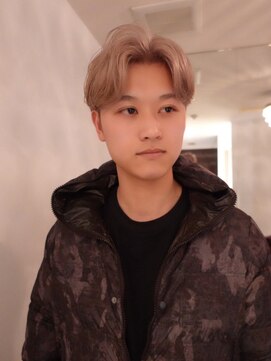 フォークロア 本店(Folk Lore) センターパート/ミルクティーベージュ