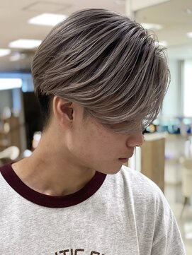 シャルムバイケンジ(Charm.by KENJE) メンズハイライトバレイヤージュブリーチカットセンターパート