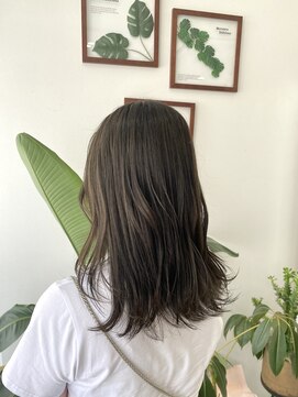 エルフ(elf) 暗めオリーブグレージュ