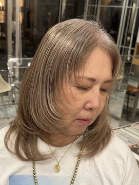 レディアル 大宮(REDEAL ope.) レイヤーカット/白髪ぼかし