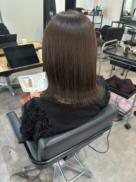 ナンバー(number+) 20代30代透明感カラーグレージュ