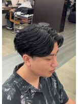 グリードヘアー(greed hair) フェザーショートセンターパート