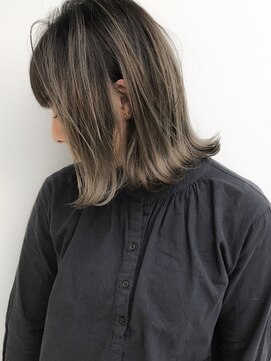 ラルジュ(large) 【large 】バレイヤージュカラー/グレイアッシュ by鈴木貴仁