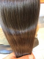 オハナ(ohana)&nbsp;【ohana/表参道】大人かわいいイルミナカラーマーメイドアッシュ