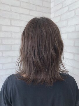 ルノン フィージュ(LUNON fieju) 【LUNON fieju】外ハネ×ミルキーグレージュ