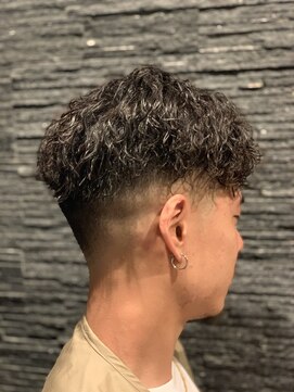 リズ(re's) 【ツイストスパイラル×フェード】